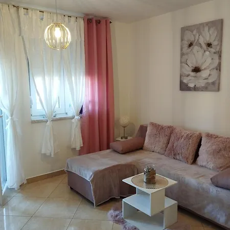 Zana Apartment Liznjan