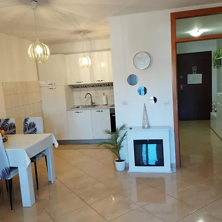 Apartment Zana *